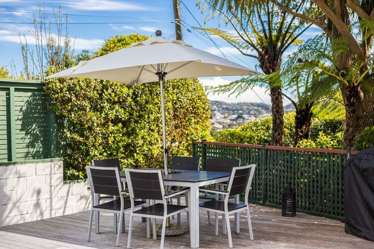 Photo of property in 26 Pembroke Road, Northland, Wellington, 6012