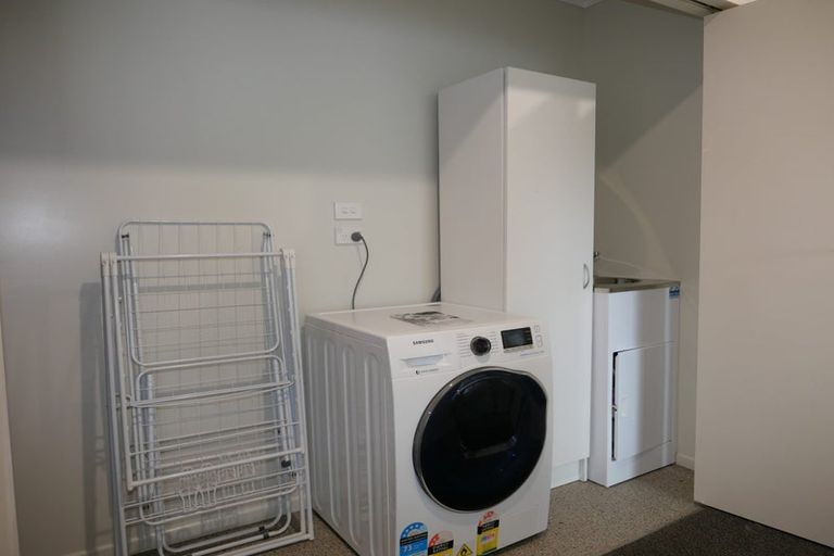 Photo of property in 11 Walton Avenue, Waikanae, 5036