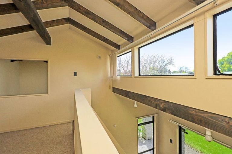 Photo of property in 6 Palmer Place, Parkvale, Hastings, 4122