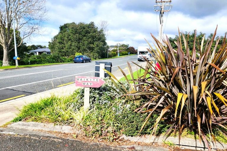 Photo of property in 21 Waikite Way, Welcome Bay, Tauranga, 3175