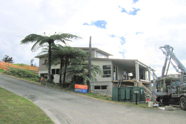 Photo of property in 133 Pacific View Drive, Whangamata, 3620