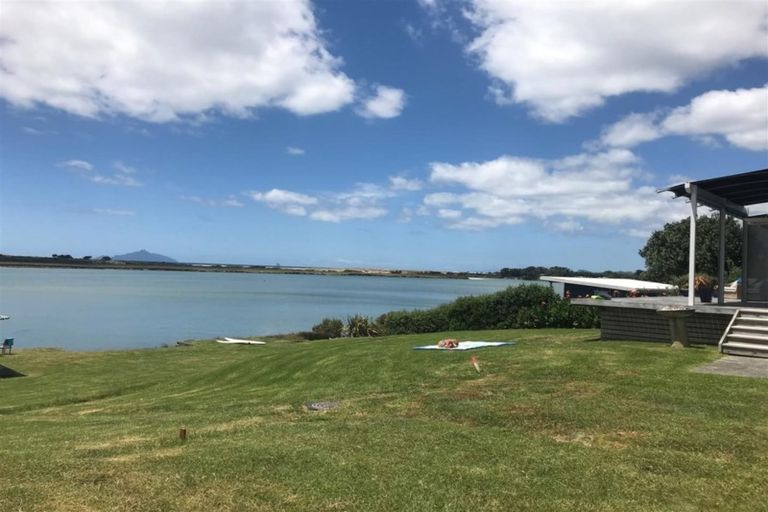 Photo of property in 249 Cove Road, Waipu, 0582