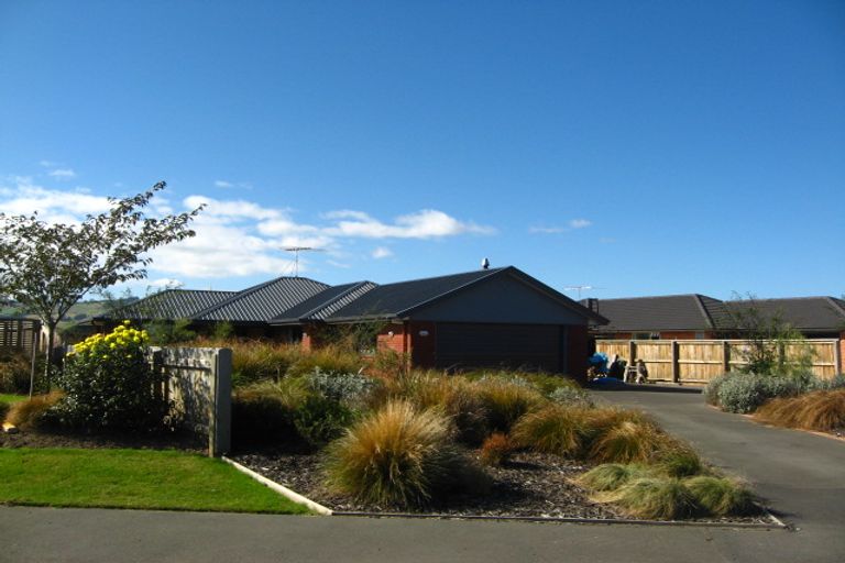 Photo of property in 10 Solway Place, Mosgiel, 9024