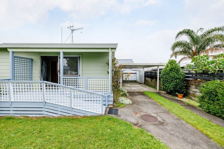 Photo of property in 2 Sunnyside Road, Nawton, Hamilton, 3200