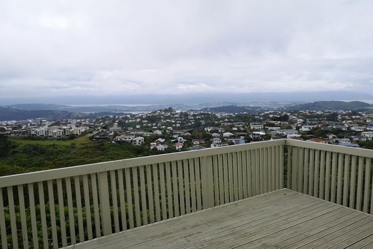 Photo of property in 99 Ashton Fitchett Drive, Brooklyn, Wellington, 6021