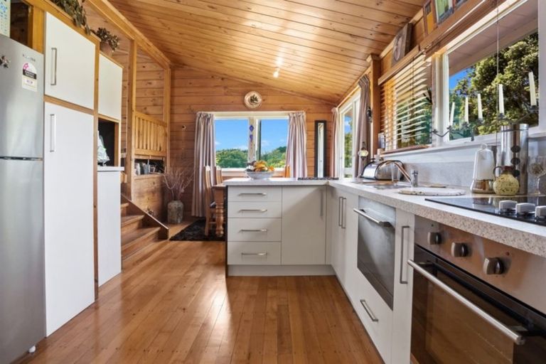 Photo of property in 28 Lindemann Road, Katikati, 3170