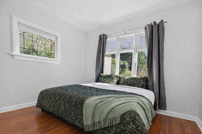 Photo of property in 34 Branxholm Street, Roxburgh, 9500