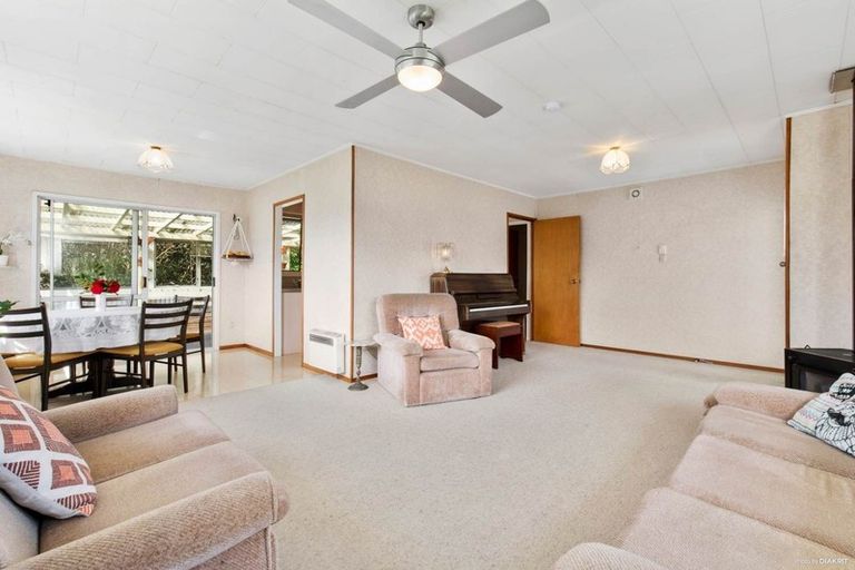 Photo of property in 1 Medina Place, Half Moon Bay, Auckland, 2012