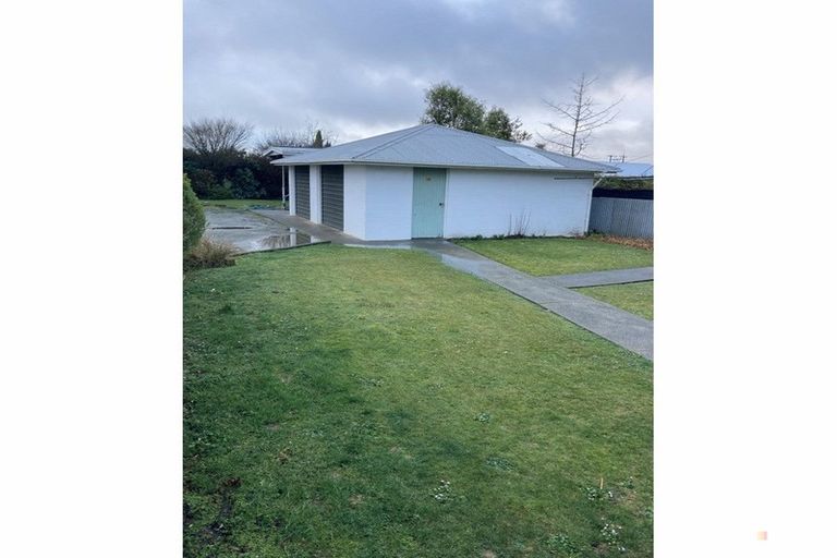 Photo of property in 2 Grace Street, Waimate, 7924