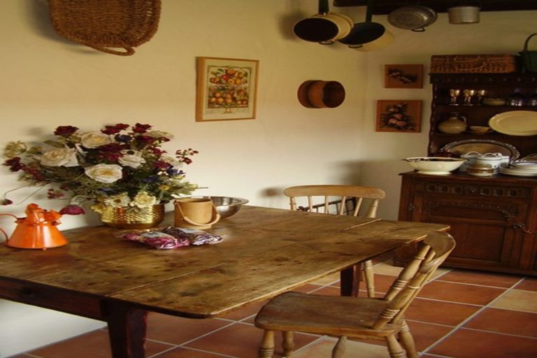 Photo of property in 27 Olliviers Road, Phillipstown, Christchurch, 8011