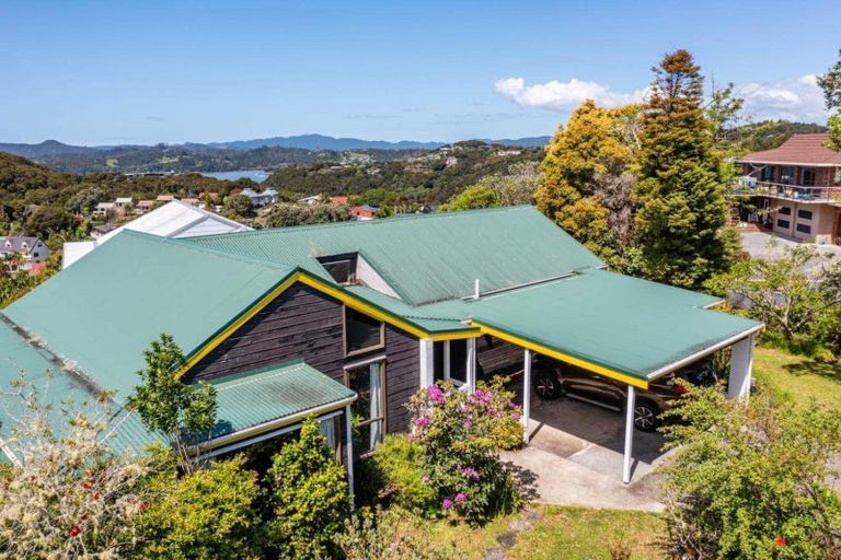 Photo of property in 2 Tui Grove, Paihia, 0200