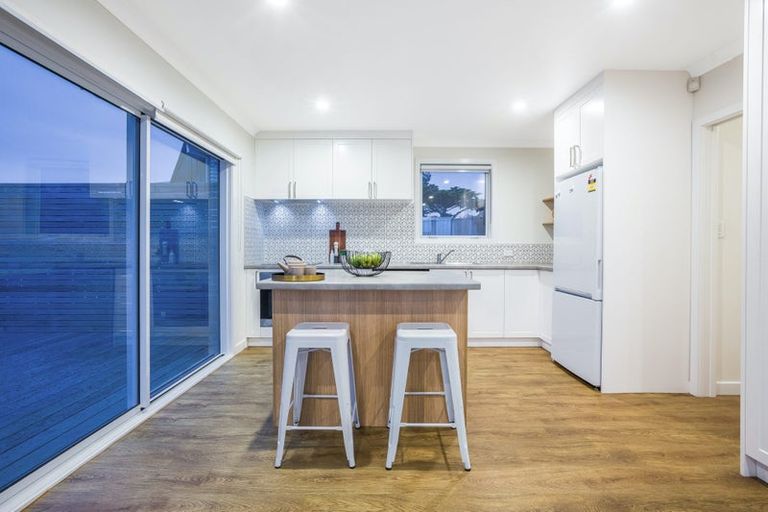 Photo of property in 5 Kaituna Street, Waitangirua, Porirua, 5024