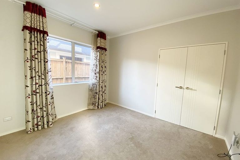 Photo of property in 52 Hughs Way, Flat Bush, Auckland, 2019