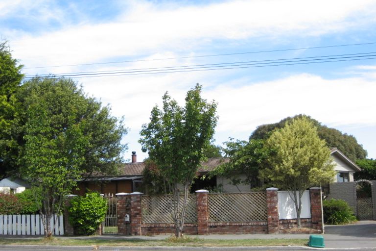 Photo of property in 380 Mairehau Road, Parklands, Christchurch, 8083