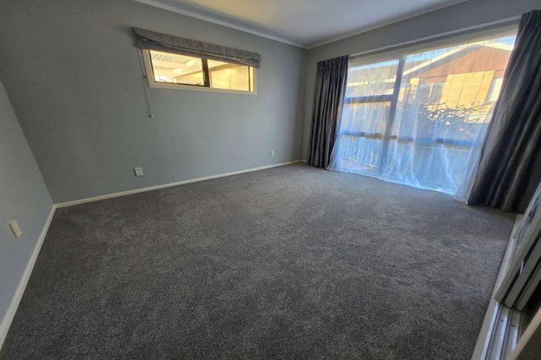 Photo of property in 17a Te Anau Place, Pakuranga Heights, Auckland, 2010