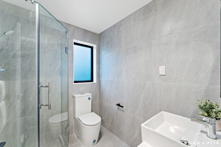 Photo of property in 14d Serjeant Street, Henderson, Auckland, 0612