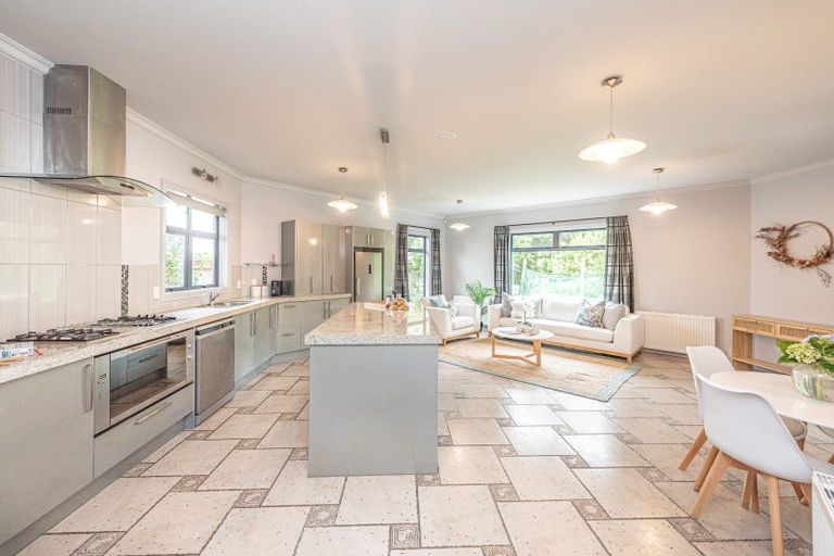 Photo of property in 29 Lithgow Drive, Otamatea, Whanganui, 4500