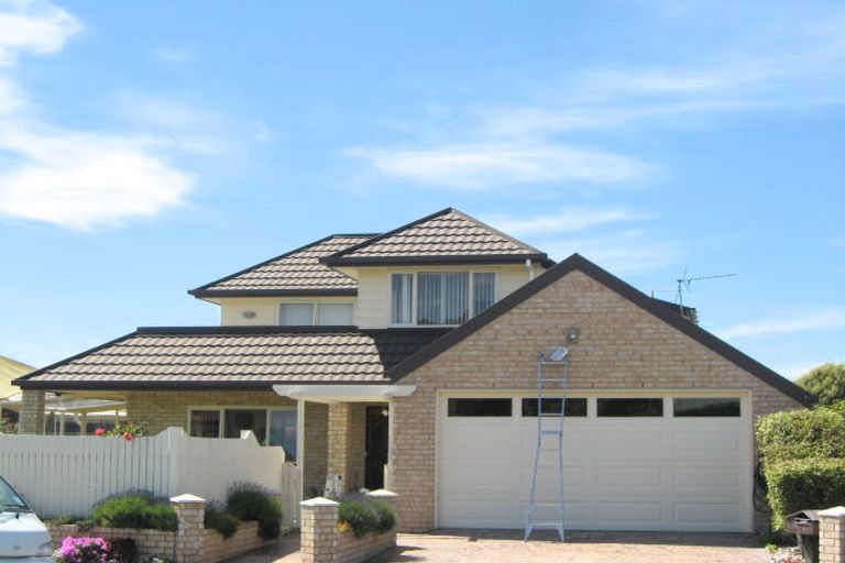 Photo of property in 1/46 Orlando Crescent, Waimairi Beach, Christchurch, 8083