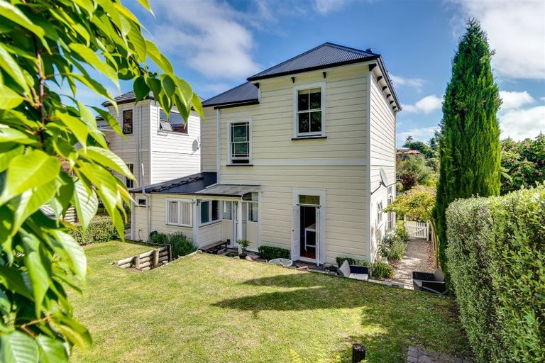 Photo of property in 3 Hooker Avenue, Hospital Hill, Napier, 4110