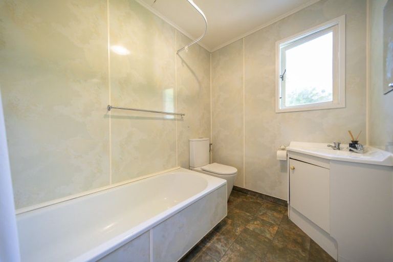 Photo of property in 103 Quintin Drive, Te Anau, 9600