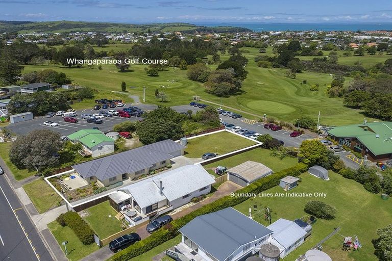 Photo of property in 1333 Whangaparaoa Road, Army Bay, Whangaparaoa, 0930
