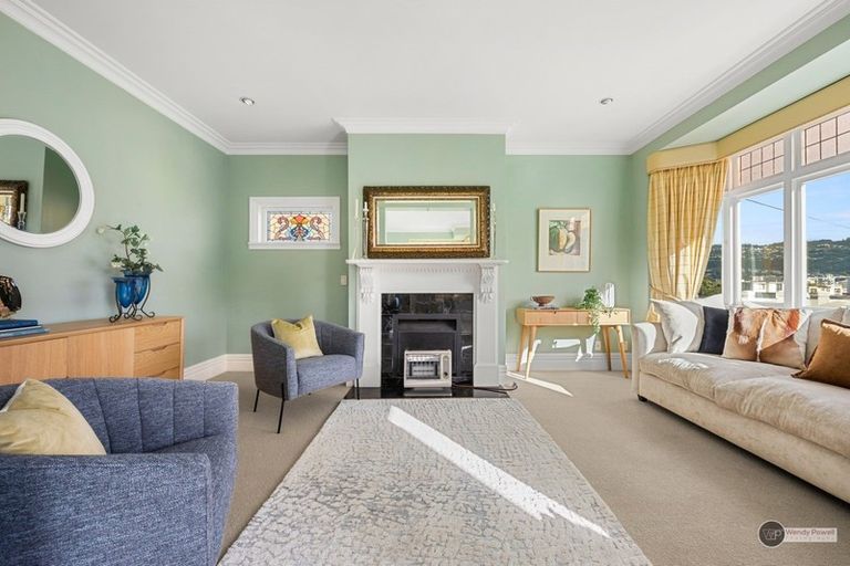 Photo of property in 6 Hawker Street, Mount Victoria, Wellington, 6011