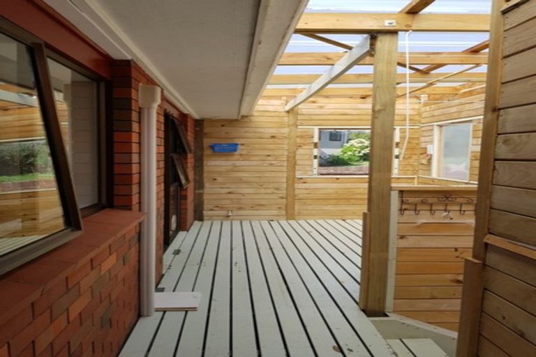 Photo of property in 65 Kurnell Drive, Botany Downs, Auckland, 2010