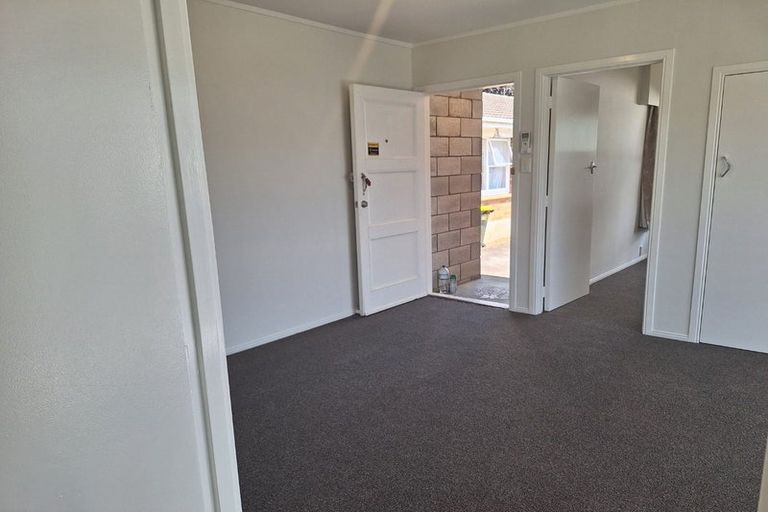 Photo of property in 28 Landscape Road, Papatoetoe, Auckland, 2025