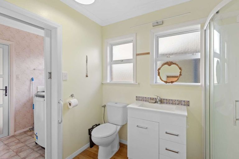 Photo of property in 10 Tawa Street, Levin, 5510