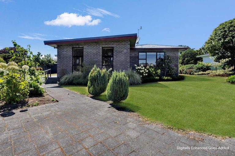 Photo of property in 20 Whakapaki Street, Urenui, 4375