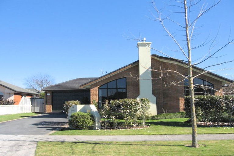 Photo of property in 10 Waipuna Place, Rototuna, Hamilton, 3210