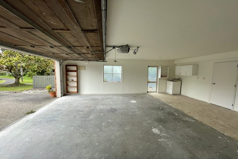 Photo of property in 1/11 Mandica Place, Sunnynook, Auckland, 0632
