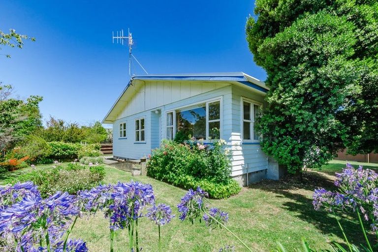 Photo of property in 2 Sunshine Avenue, Paraparaumu, 5032