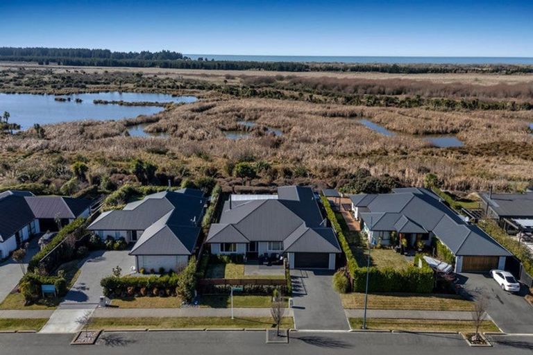 Photo of property in 24 Pegasus Main Street, Pegasus, 7612