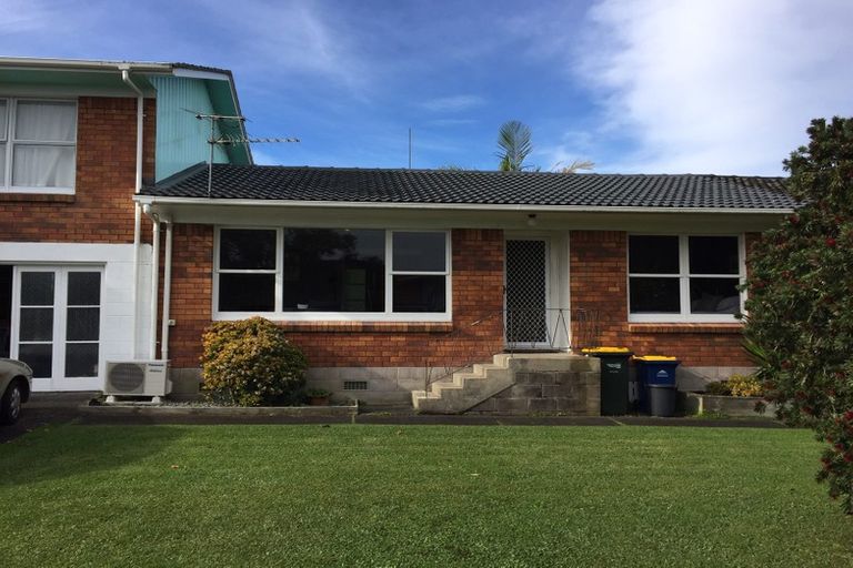 Photo of property in 2/41 Northumberland Avenue, Belmont, Auckland, 0622