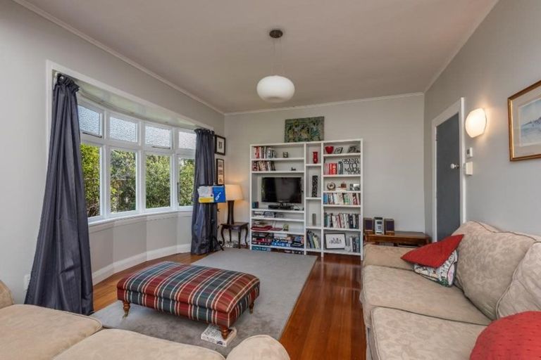Photo of property in 43 Kano Street, Karori, Wellington, 6012
