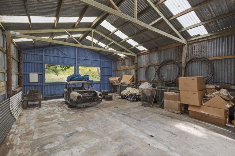 Photo of property in 327 Awai Road, Tarurutangi, New Plymouth, 4372