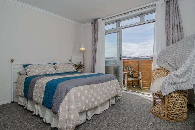 Photo of property in 20 Teal Way, Hobsonville, Auckland, 0616