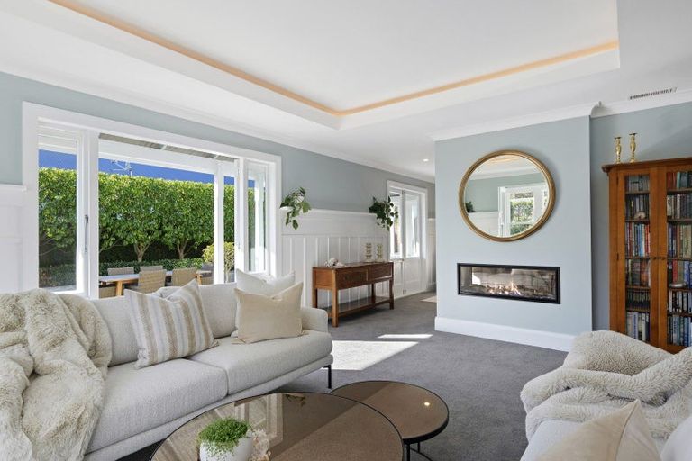 Photo of property in 33 Hardwicke Street, Sumner, Christchurch, 8081