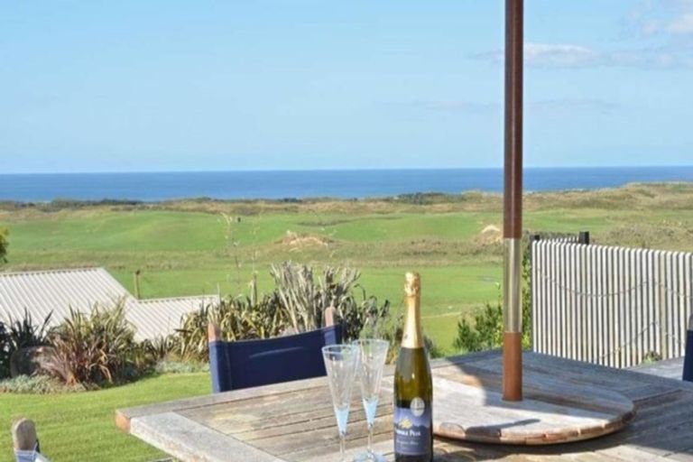 Photo of property in 75 Blue Horizon Road, Whangarei Heads, Whangarei, 0174