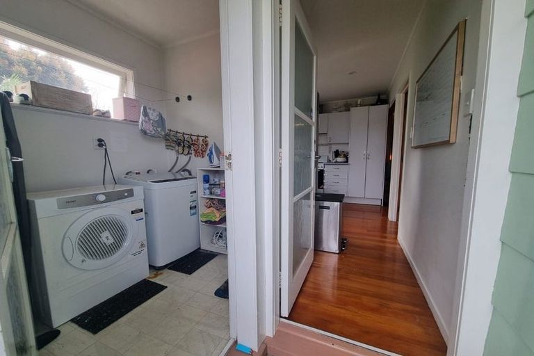 Photo of property in 5 Imogene Way, Half Moon Bay, Auckland, 2012