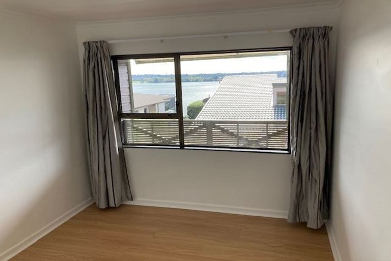 Photo of property in 1/24 Falstaff Place, Half Moon Bay, Auckland, 2012