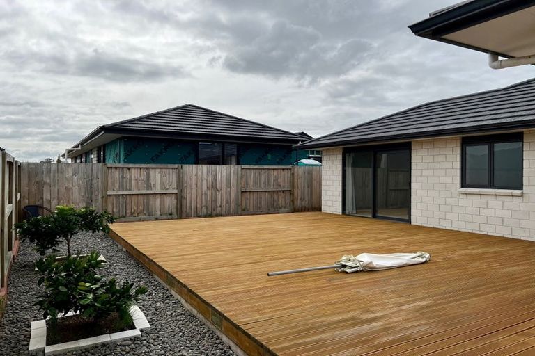 Photo of property in 8 Faber Place, Rototuna North, Hamilton, 3210