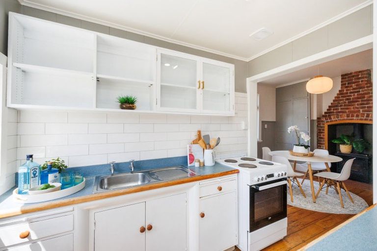 Photo of property in 421 Ruahine Street, Terrace End, Palmerston North, 4410