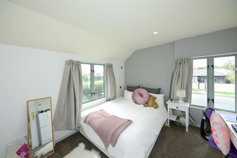 Photo of property in 95 Abberley Crescent, St Albans, Christchurch, 8014