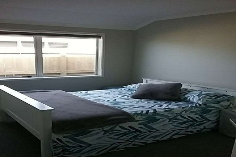 Photo of property in 330 Grenada Street, Papamoa Beach, Papamoa, 3118