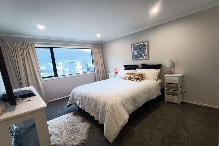 Photo of property in 72 Mawai Hakona Drive, Wallaceville, Upper Hutt, 5018