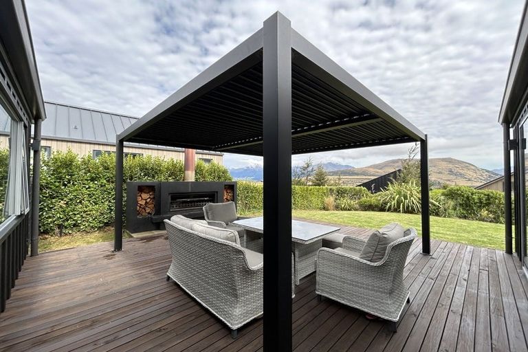 Photo of property in 3 Caithness Court, Jacks Point, Queenstown, 9371