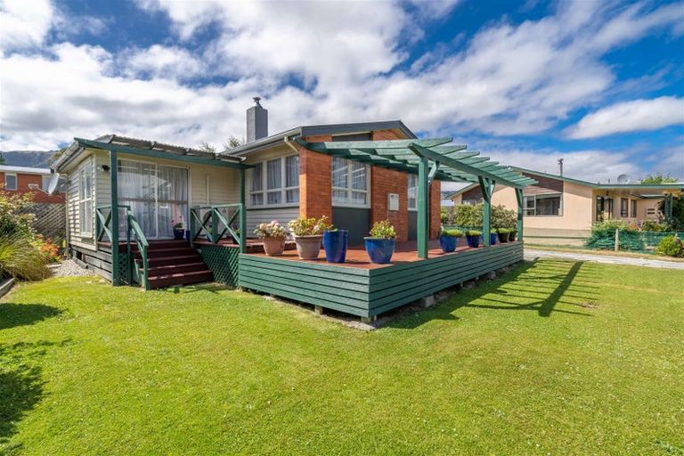 Photo of property in 4 Mill Street, Tapanui, 9522