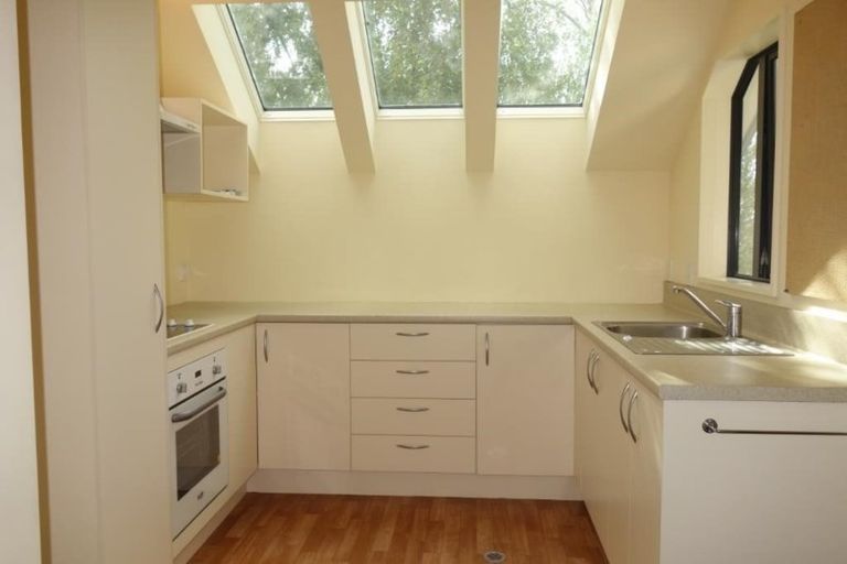 Photo of property in 5/12 London Street, Eltham, 4322